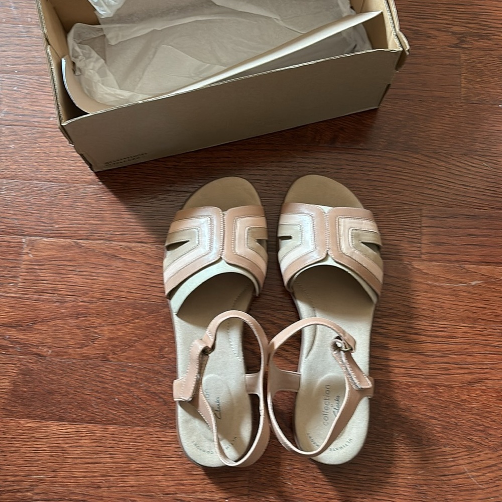 NIB Clarks Collection Ada Mist Tan Sandals